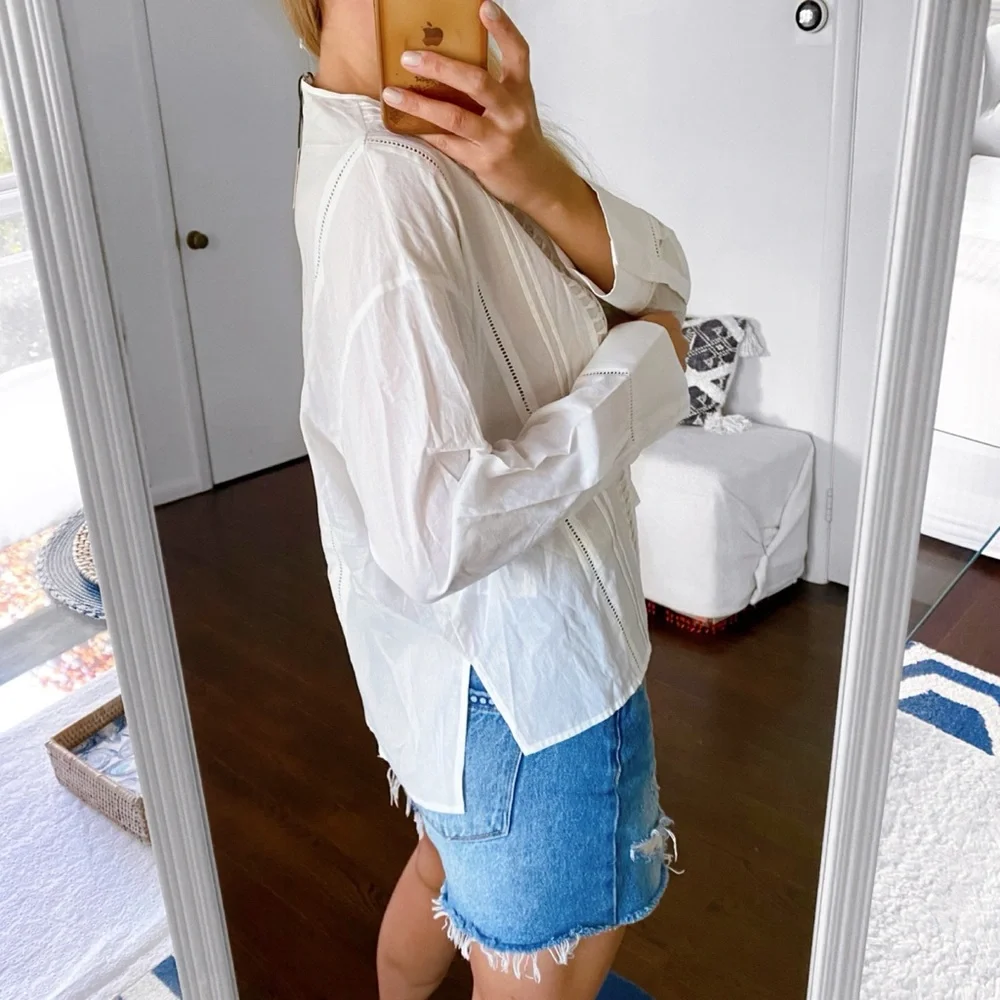 🐚 ZARA IVORY PRRFORATED THE MONA BLOUSE!